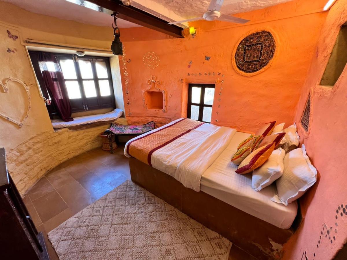 Saffron Guest House Dzsaiszalmer Kültér fotó