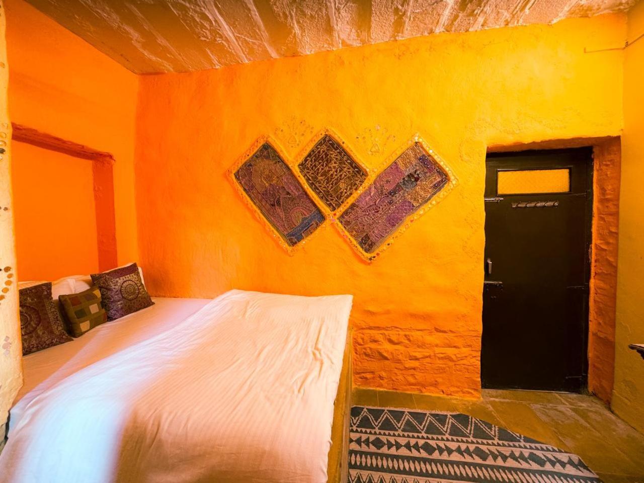 Saffron Guest House Dzsaiszalmer Kültér fotó