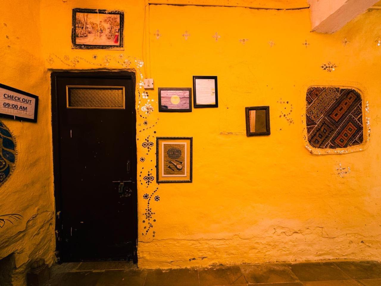Saffron Guest House Dzsaiszalmer Kültér fotó